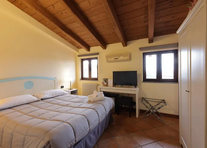 Dell'oca Bianca Otel Como