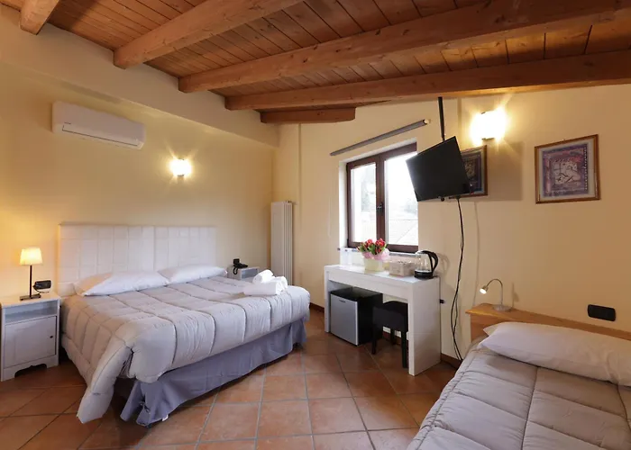 Dell'oca Bianca Otel 3*