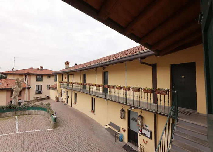 Dell'oca Bianca 3*