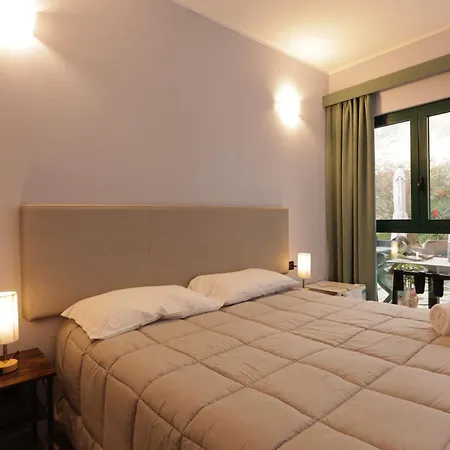 Dell'oca Bianca 3*